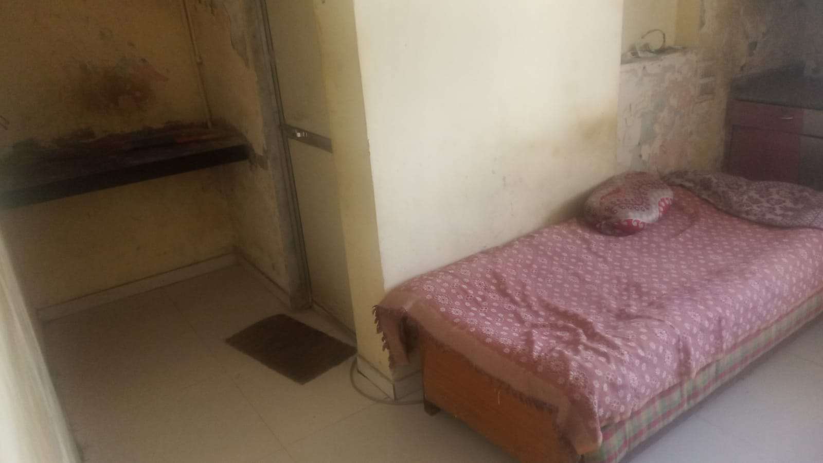 Male PG room in Goregaon West, Mumbai – photo 3
